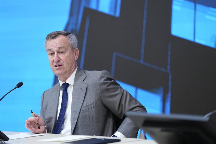 Archivo - El CEO del Banc Sabadell, César González-Bueno
