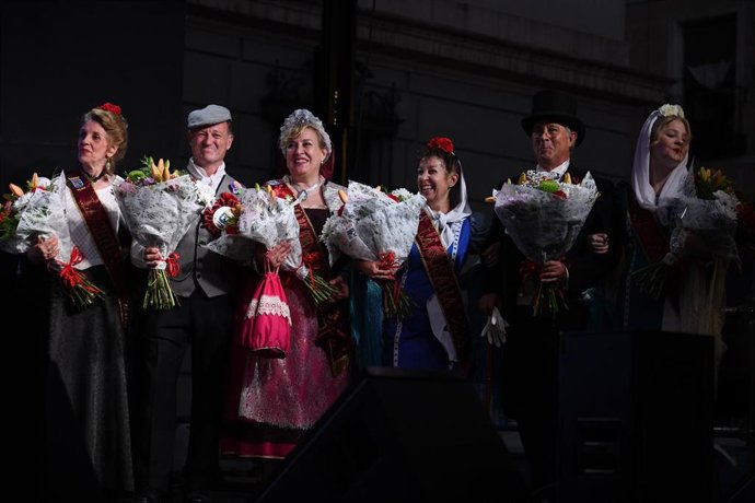 Archivo - Imagen de recurso de los premiados de chulapos y chulapas posan durante las Fiestas de San Cayetano 2023