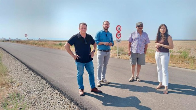 Los socialistas defienden la necesidad de crear otros accesos al Aeropuerto de Teruel desde núcleos cercanos como Caudé.