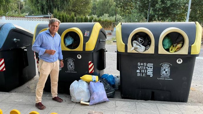 El PP denuncia la "preocupante" falta de limpieza y seguridad en el Puente de la Sierra y exige refuerzos urgentes.