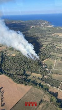 Levantan el confinamiento en Mont-ras (Girona) tras estabilizarse el incendio