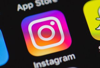 SocialMedia