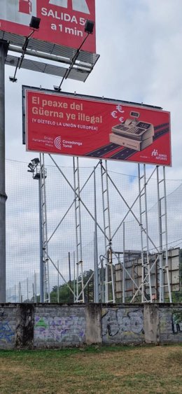 Valla publicitaria instalada en la Autovía Minera.