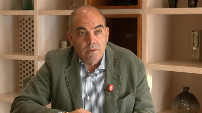 El presidente de la Federación Nacional de Trabajadores Autónomos (ATA), Lorenzo Amor, durante la entrevista concedida a Europa Press Andalucía.