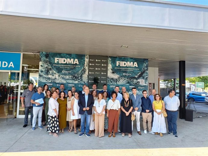 Visita de una representación de la FSA-PSOE a la 68 edición de la Feria Internacional de Muestras de Asturias, en el recinto ferial gijonés 'Luis Adaro