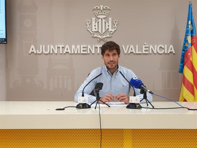 El concejal de Emergencias y Protección Civil, Juan Carlos Caballero, en la presentación del 'Plan València + Segura'