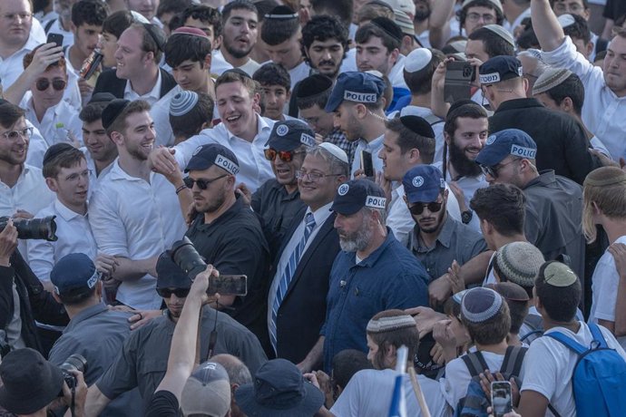 Archivo - 26 May 2025, ---, Jerusalem: Israeli Minister of National Security Itamar Ben-Gvir takes part in the Far-right Israeli settlers march through the Old City of Jerusalem to mark the  Jerusalem Day that commemorates the "reunification" of East Jeru