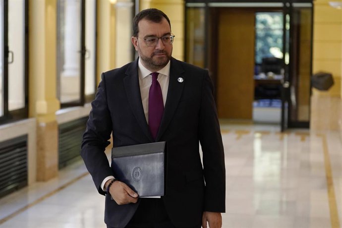 El presidente del Principado, Adrián Barbón.