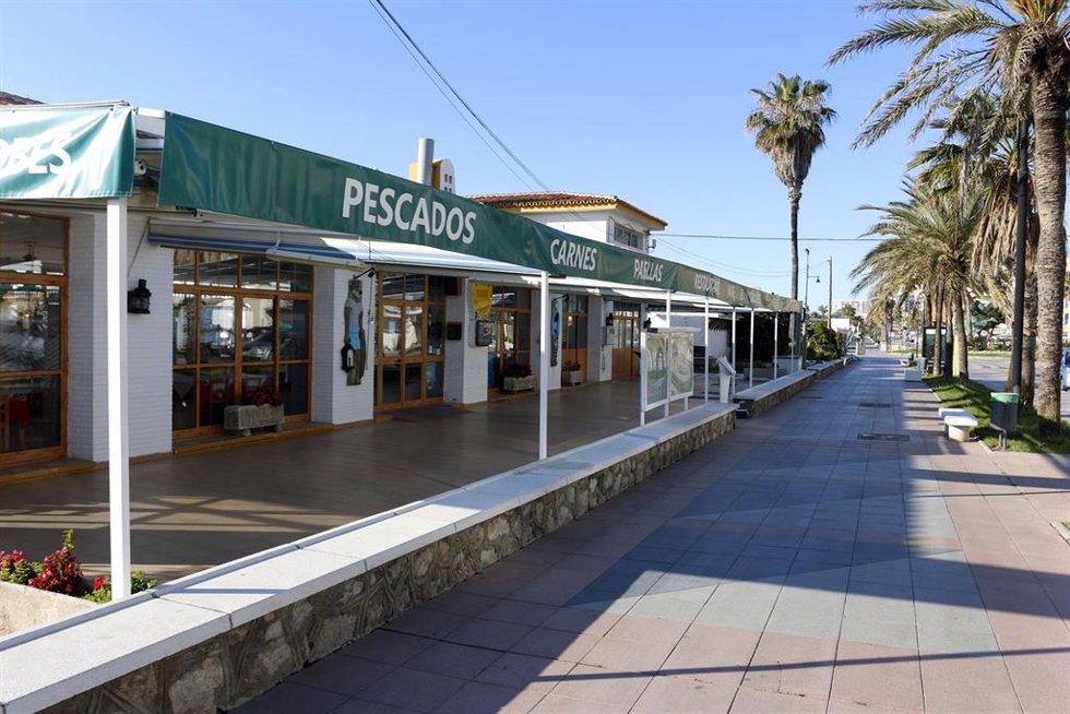 Archivo - Vista de la playa Playamar en Torremolinos.