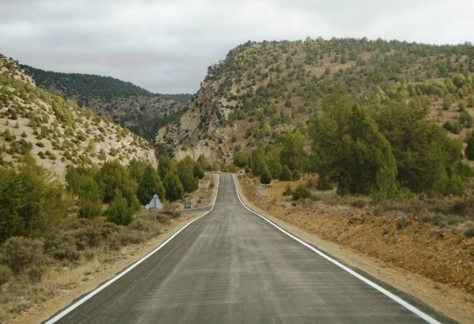Archivo - Carrtera GU-958 del Santuario de la Virgen de la Hoz a Cuevas Labradas.