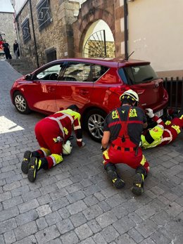 Bomberos en el rescate del gato