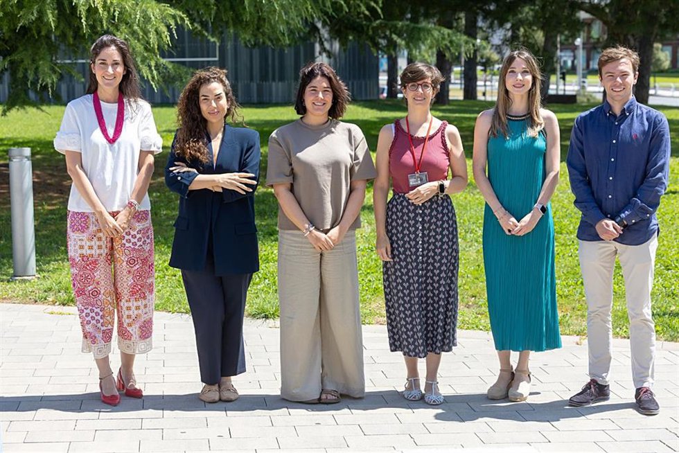 Maider Belintxon Martín, Paola Alexandria Magalhes, Laura Galarza Francisco, Leyre López García, Esther Peña Álvarez y Pablo Tabuenca Agramonte