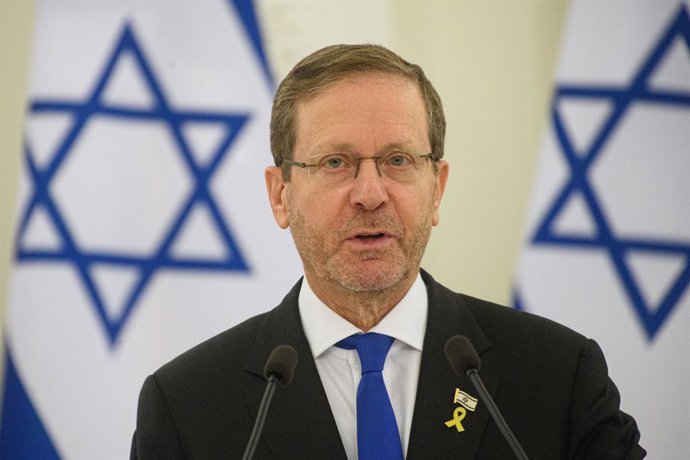 August 4, 2025, Vilnius, Lithuania: Israeli President Isaac Herzog gives a press statement after the meeting with Lithuanian President Gitanas Nauseda at the Presidential Palace. Israeli President Isaac Herzog arrived in Lithuania for an official visit. A