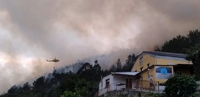 Incendio declarado en La Zoreda (Villayón).