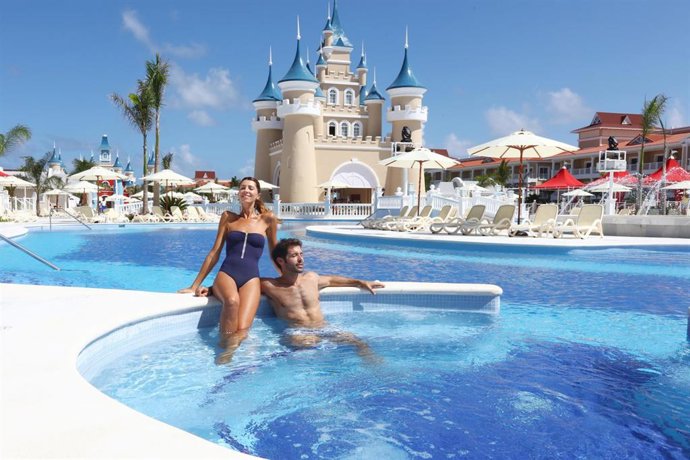 Bahia Principe Hotels & Resorts.