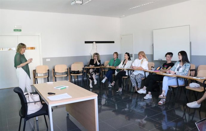 Reunión con educadoras infantiles.