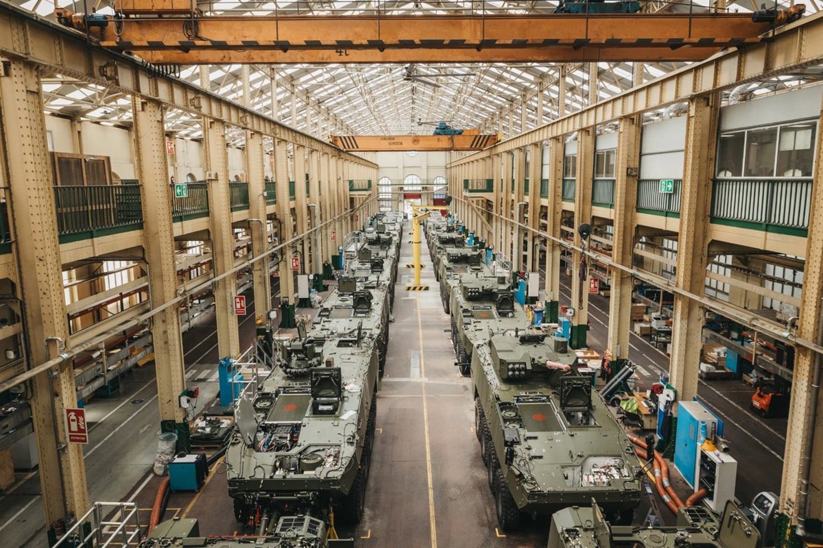 General Dynamics fabrica 127 barcazas y equipado 70 plataformas del 8x8 Dragón