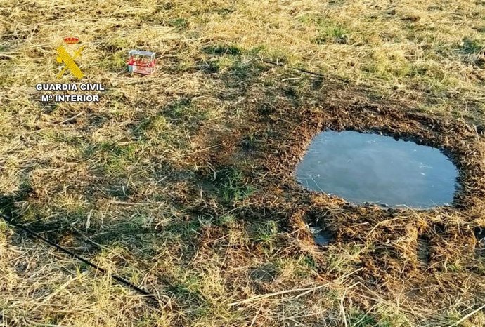 Red en aguadero con reclamo