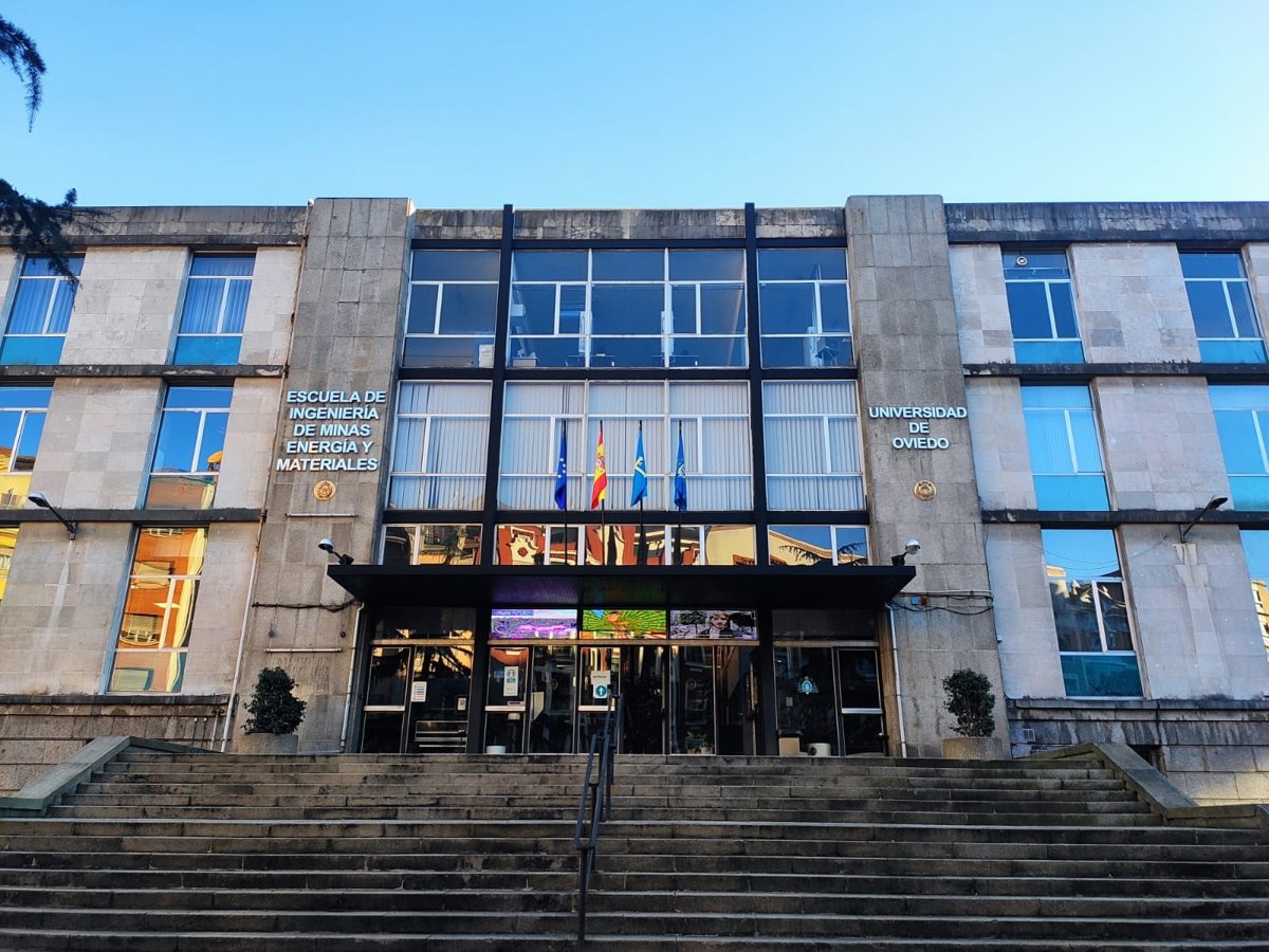 Villaverde insta al alcalde de Oviedo a ofrecer edificios de su titularidad para las sedes judiciales en lugar de Minas