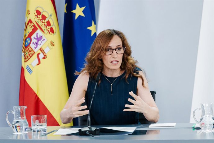 Archivo - Arquivo - A Ministra da Saúde, Mónica García, durante uma coletiva de imprensa após a reunião do Conselho de Ministros, em 3 de junho de 2025, em Madri (Espanha). O governo aprovou um decreto real no Conselho de Ministros que estabelece a criaçã