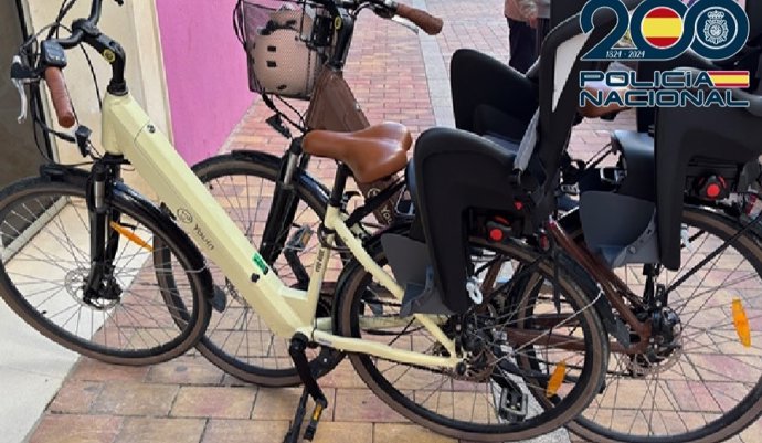 Objetos recuperados tras una operación policial con un detenido