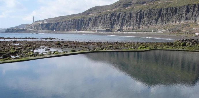 Archivo - Piscinas de la playa de La Laja