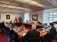 La comisión de investigación del Parlamento de Navarra llama a comparecer a 40 personas a partir del 14 de octubre