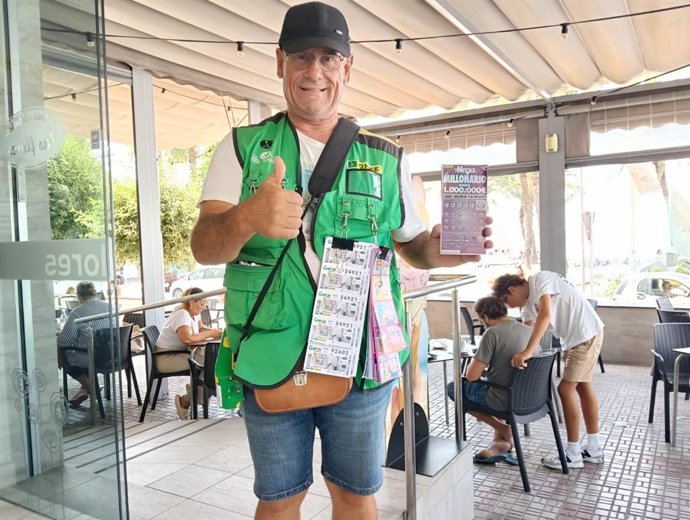 El vendedor del boleto premiado, Antonio Pastor.