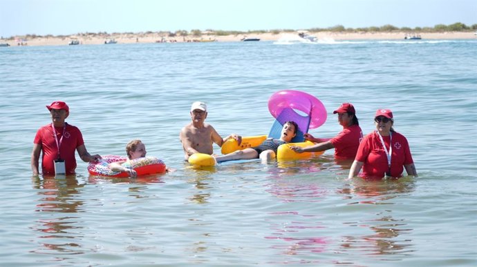 Programa 'Un baño sin barreras'  en Nuevo Portil (Cartaya).
