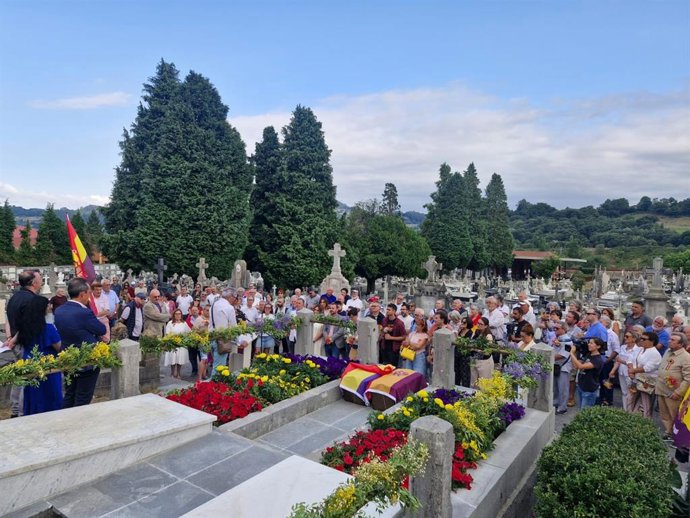 Homenaje a los hermanos Barredo.