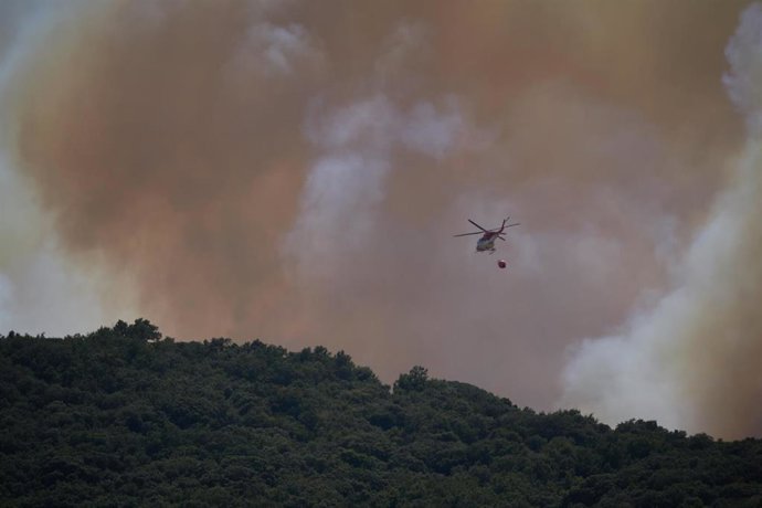 Imagen del incendio declarado entre Enériz, Muruzábal, Añorbe y Obanos