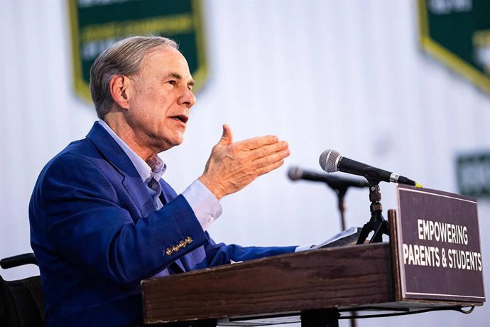 9 de julho de 2025: O governador do Texas, Greg Abbott, discursa em Fort Worth, Texas, em 6 de março de 2025.
