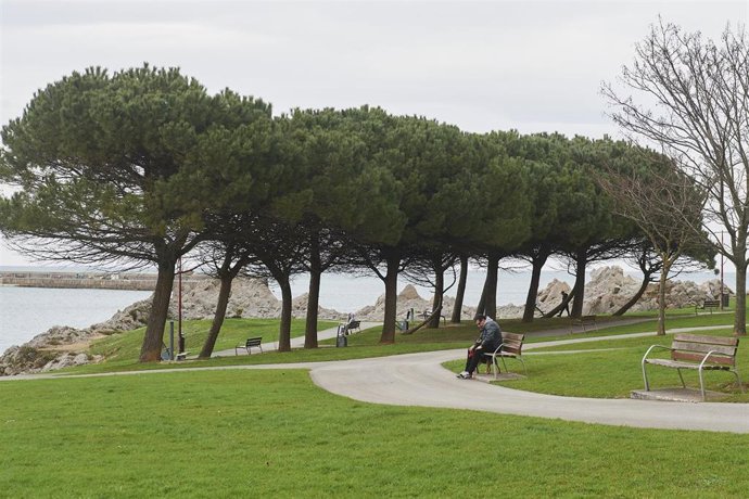 Archivo - Vista del Parque Cotolino, en Castro Urdiales