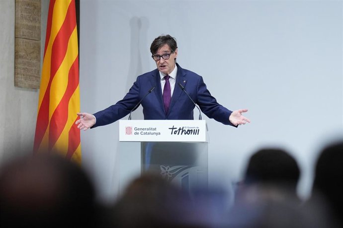 El presidente de la Generalitat, Salvador Illa, durante la presentación del 'Informe anual de l'economia catalana 2024', en el Palau de la Generalitat, a 7 de julio de 2025, en Barcelona, Catalunya (España)