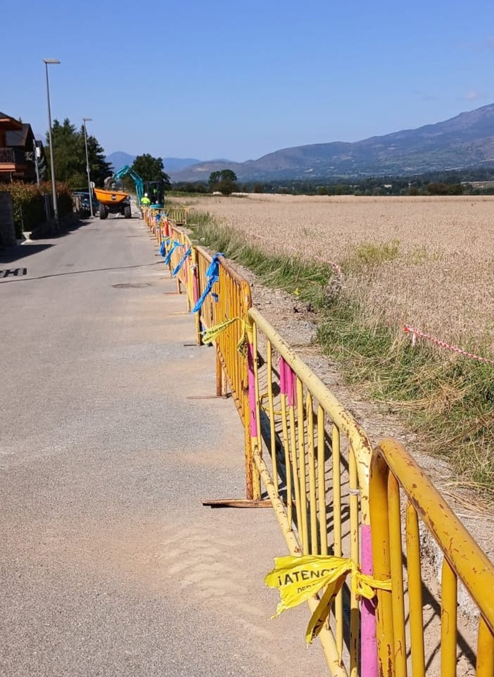 Endesa refuerza la red eléctrica de cinco núcleos rurales de Puigcerd y Les Pereres (Girona)