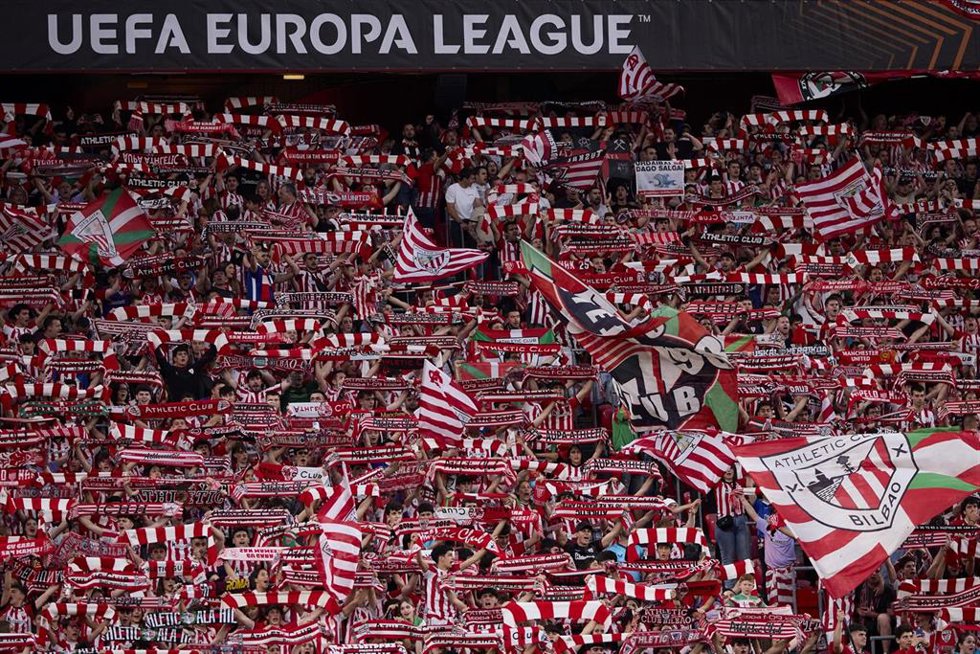 Archivo - Imagen de una grada de San Mamés durante un partido de la Liga Europa 24-25