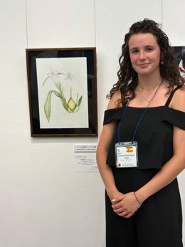 La llanisca Carmen Rodríguez Villar, galardonada en el International High School Arts Festival celebrado en Tokio.