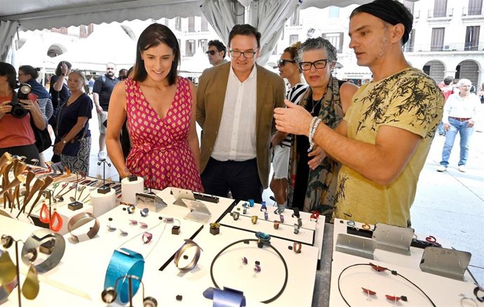 Inauguración de la XV Feria de Artesanía de Santander
