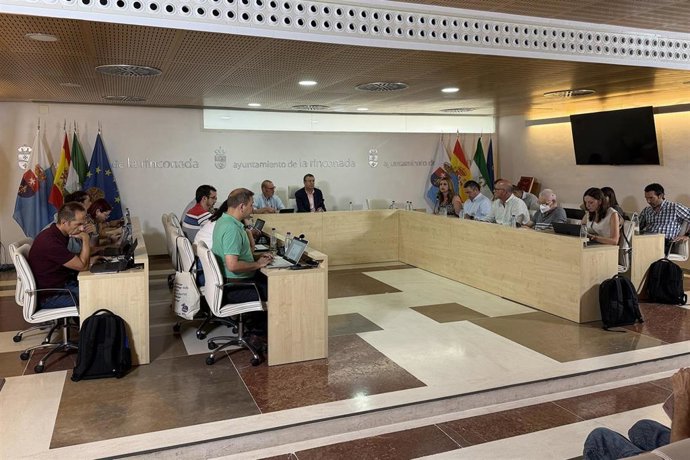 Reunión en el Ayuntamiento de La Rinconada.