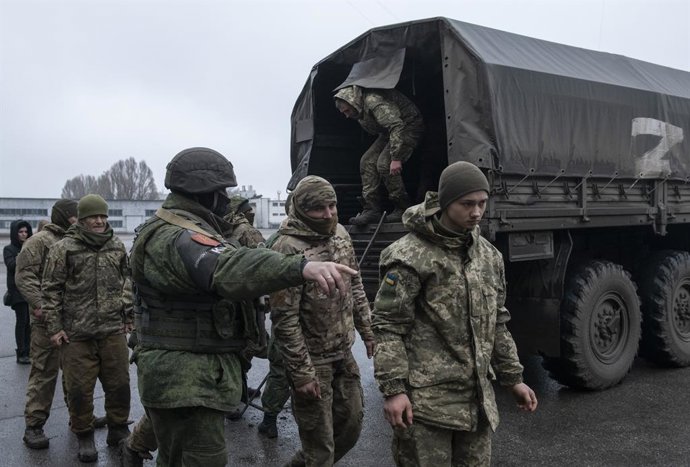 Archivo - Soldados del ejército ucraniano en Lugansk, República Popular de Luhansk.