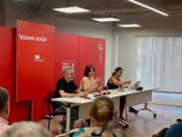 Morant y la nueva comisionada del Gobierno para la reconstrucción de la dana se reúnen con alcaldes en València