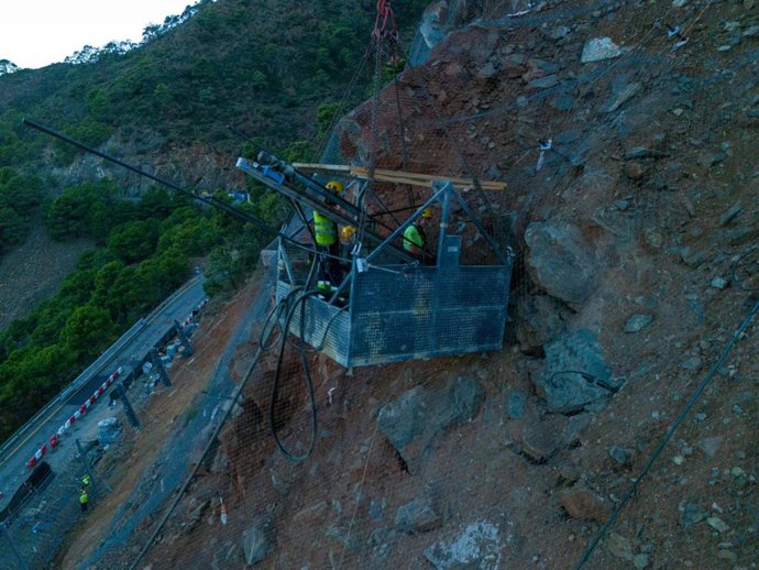 Trabajos en la carretera entre Ronda y San Pedro