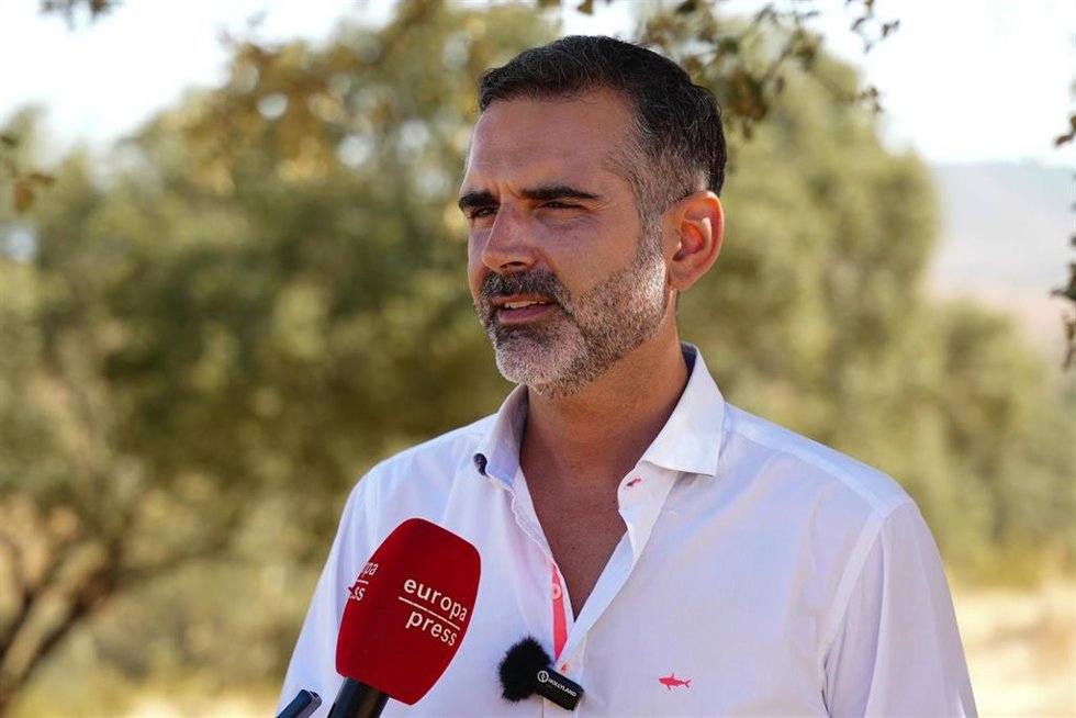 El consejero de Agricultura, Pesca, Agua y Desarrollo Rural, Ramón Fernández-Pacheco.