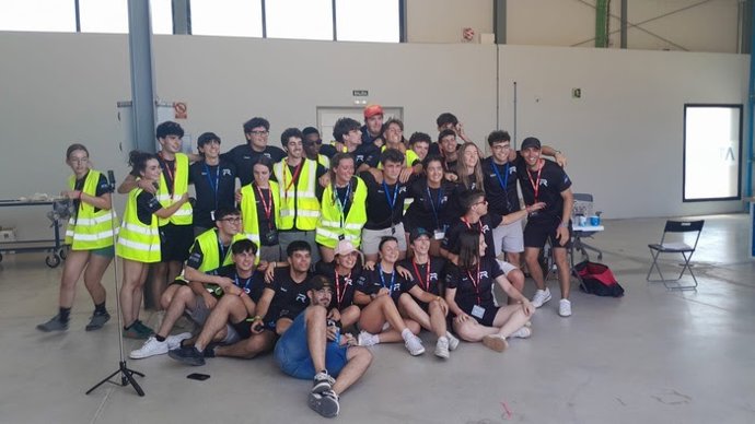 Integrantes del equipo Faraday Rocketry UPV