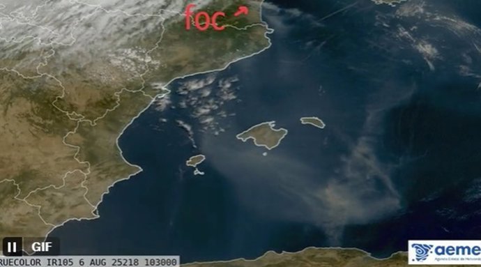 El humo y la ceniza del incendio de Francia llegan a Baleares.