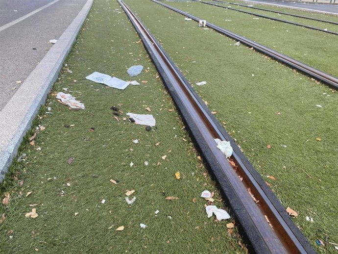 Estado del césped del trazado del tranvía