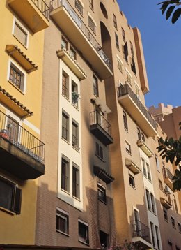 Incendio en un edificio de Port Saplaya