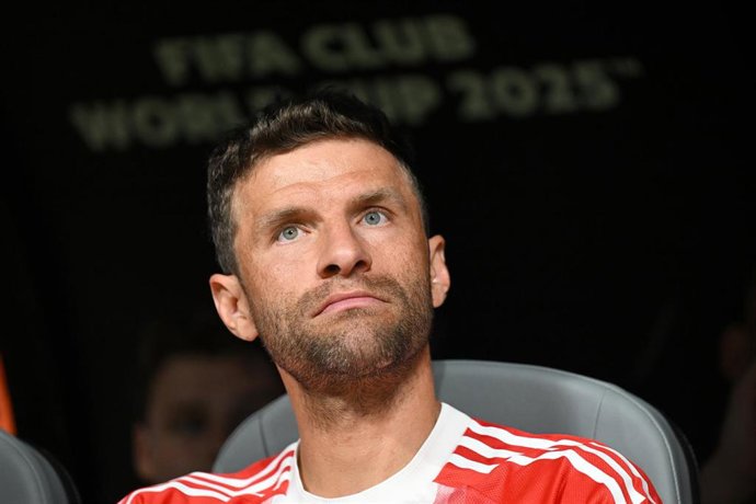 Archivo - 05 July 2025, US, Atlanta: Munich's Thomas Mueller sits on the bench ahead of the FIFA Club World Cup quarter-final soccer match against between Paris Saint-Germain and Bayern Munich at the Mercedes-Benz Stadium. Photo: Sven Hoppe/dpa