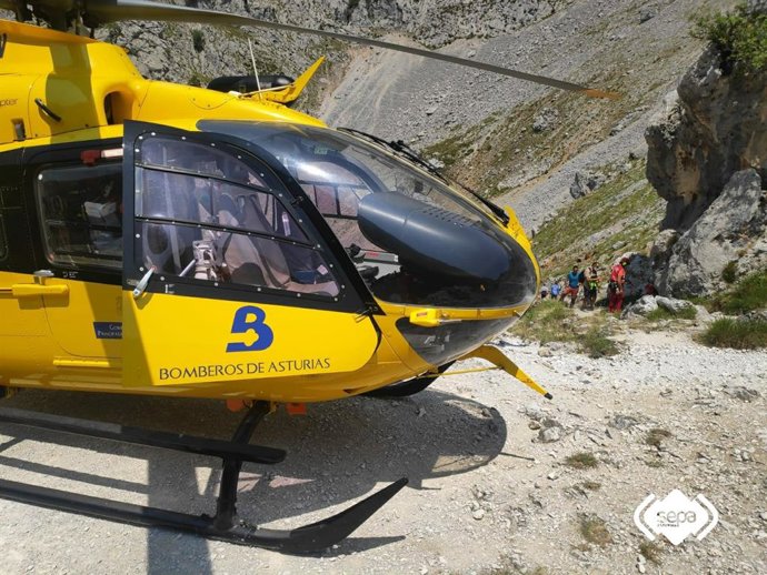 Archivo - Rescate en la ruta del Cares