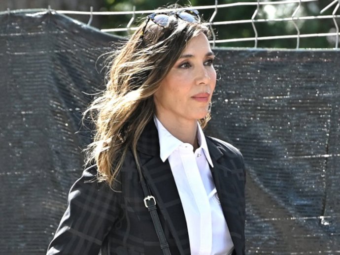 Archivo - Paloma Lago sale del cementerio, a 18 de septiembre de 2022, en Tres Cantos (España).